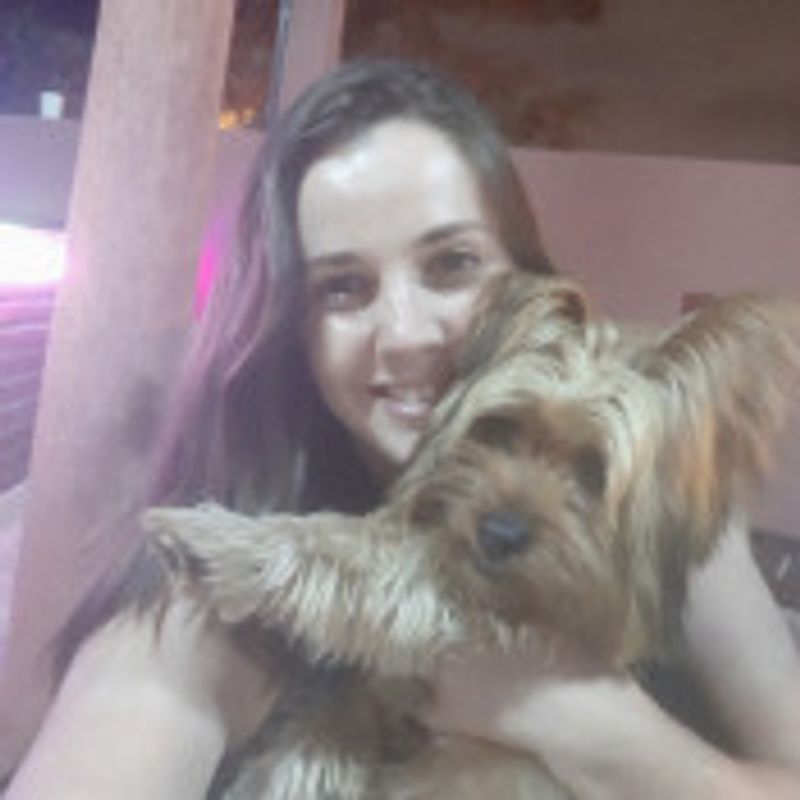 Lívia Belli picture