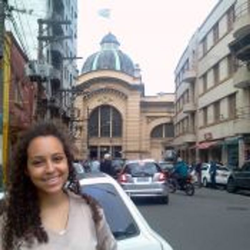 Miriam Pires picture