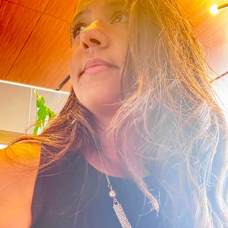 Amanda Carvalho picture