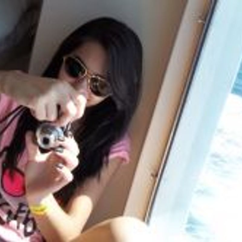 Beatriz Dias de Oliveira picture
