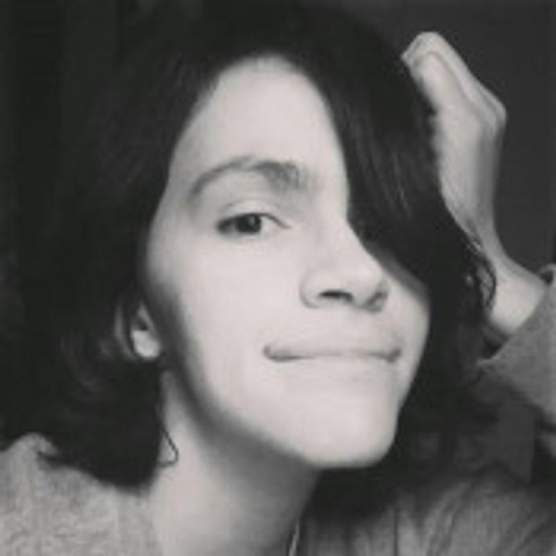 Thais Fraccari Oliveira picture
