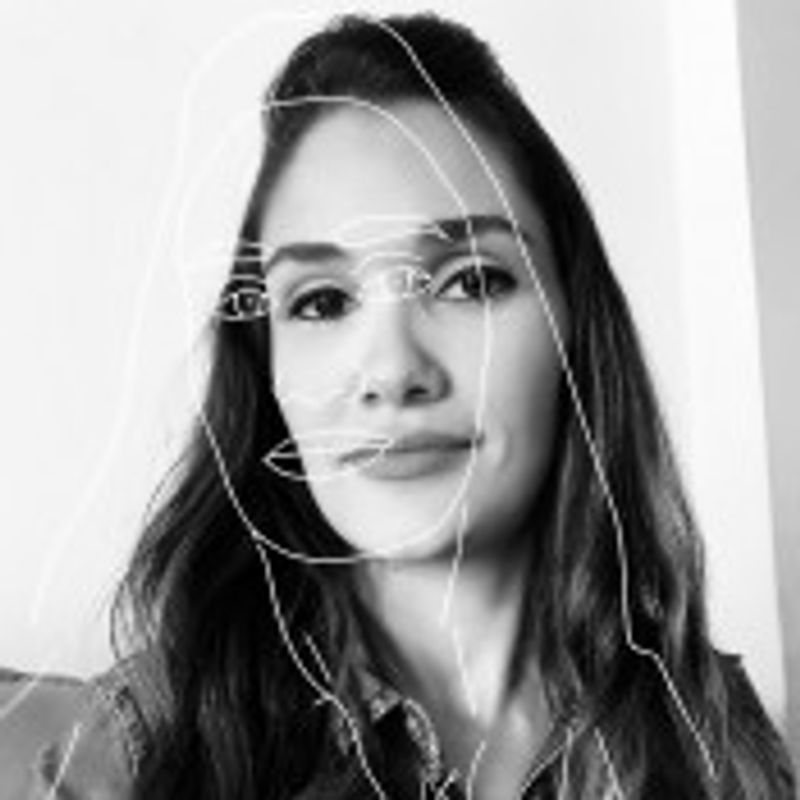 Lorena Oliveira picture
