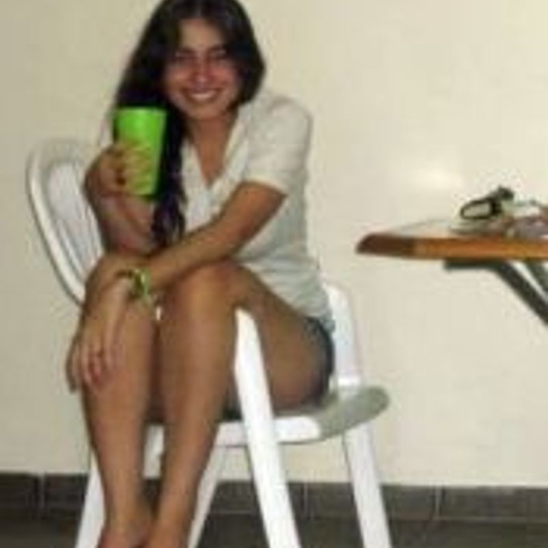 Julia Ramos picture
