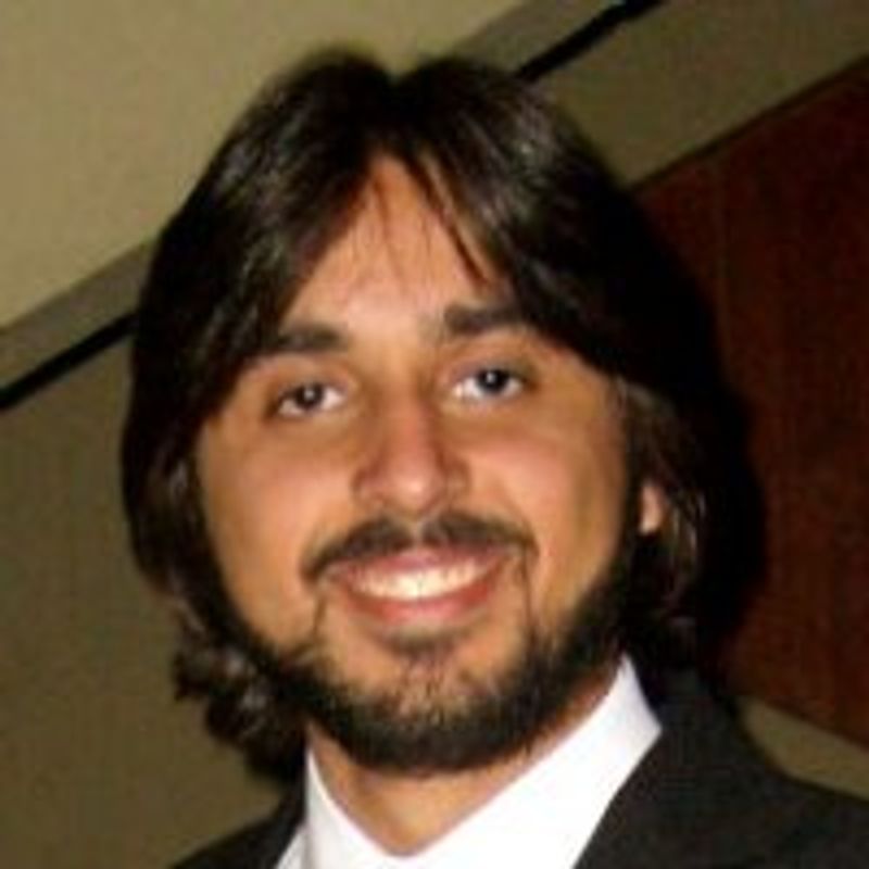 Roberto Machado picture