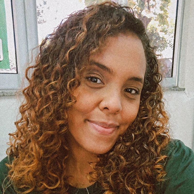 Deborah Diniz picture