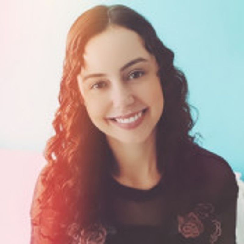 Lívia Alves picture