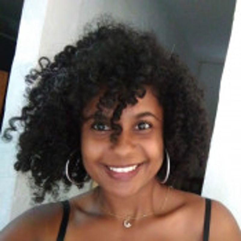 Denise Rodrigues picture