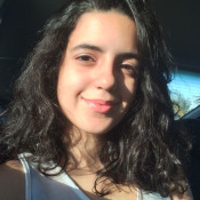 luana sganzerla picture