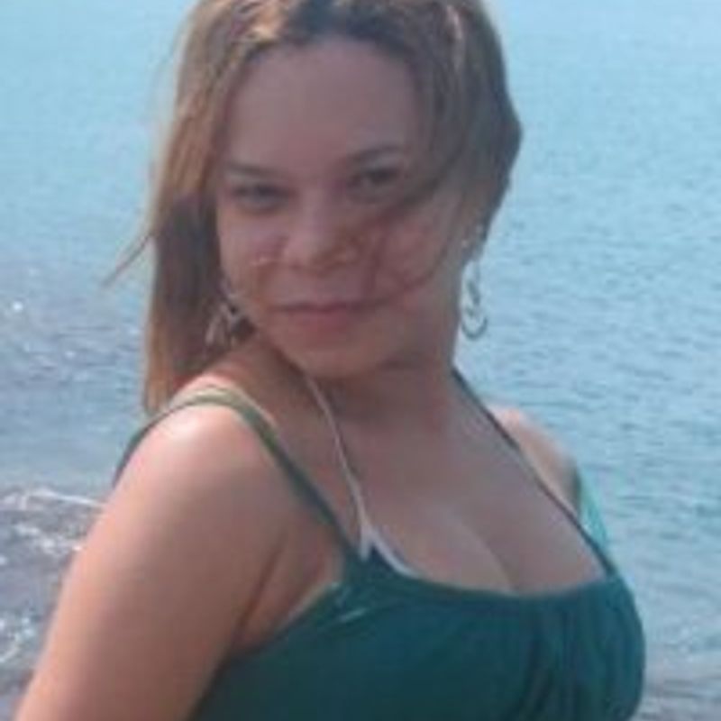 Cinthia Bourget picture