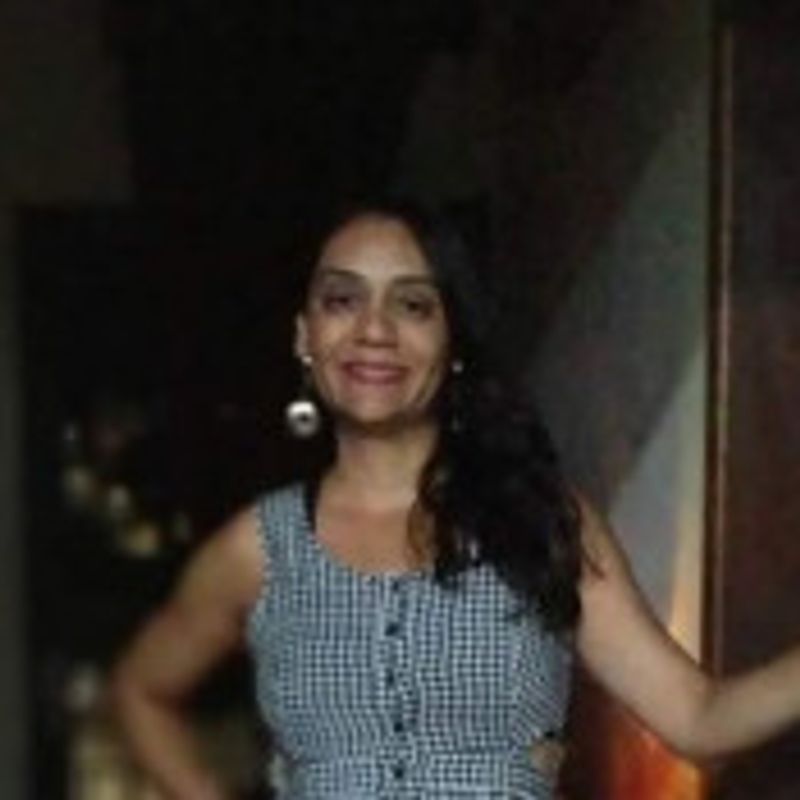 Elaine Aguiar picture