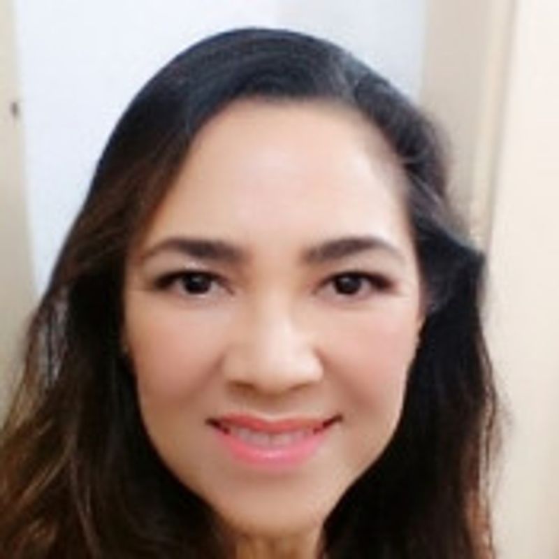 Adriana Flores picture