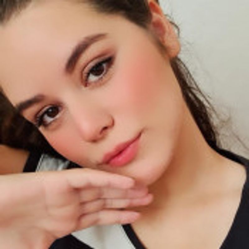 Liv Sousa picture