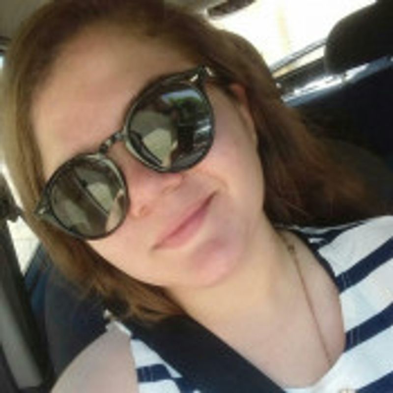 Manoela Tavares picture
