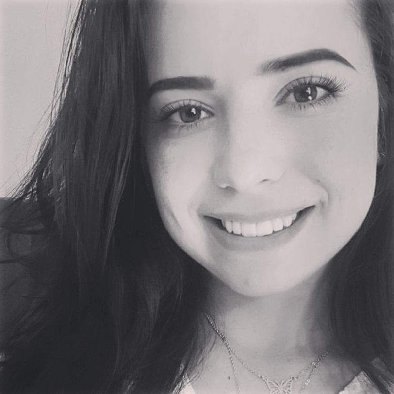 Aniéle Corrêa picture