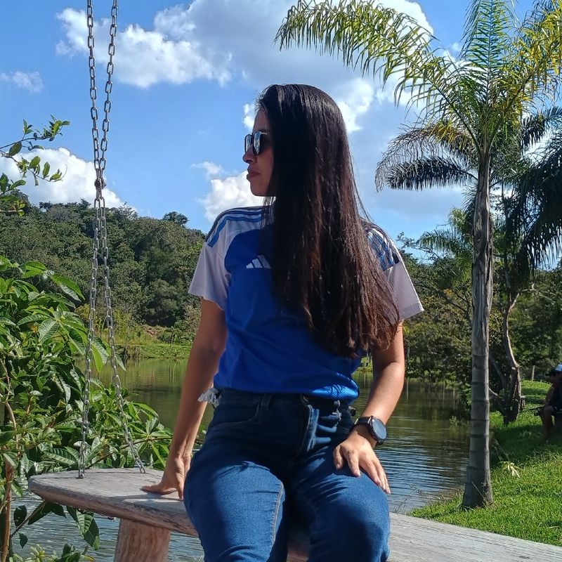 Thaís Oliveira picture
