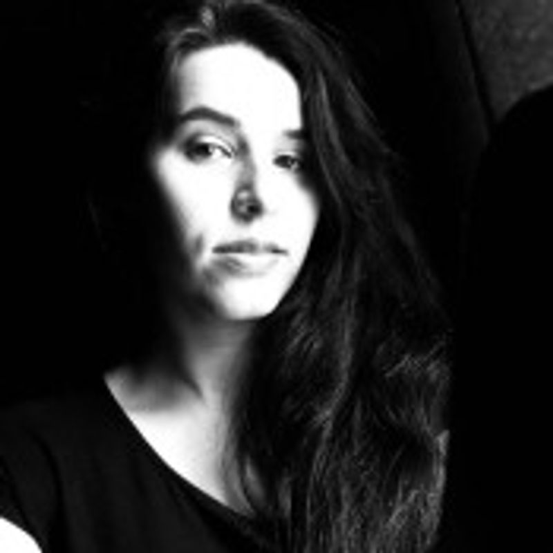 Julia Guedes picture