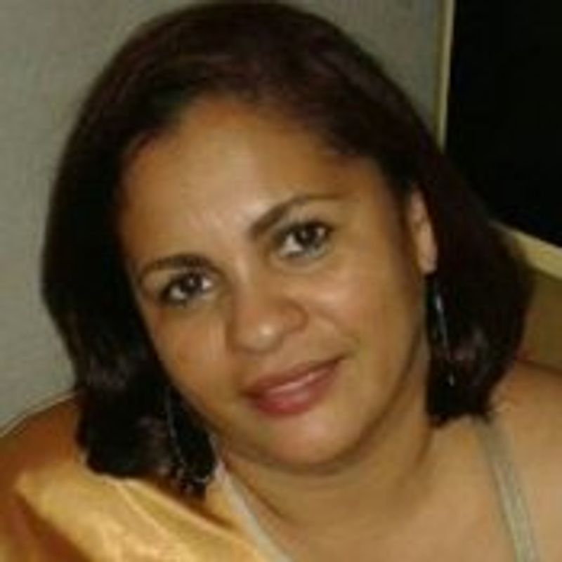 Luciana Viveiros picture