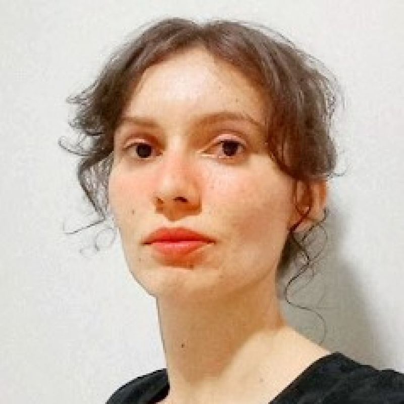 Maria Oliveira picture