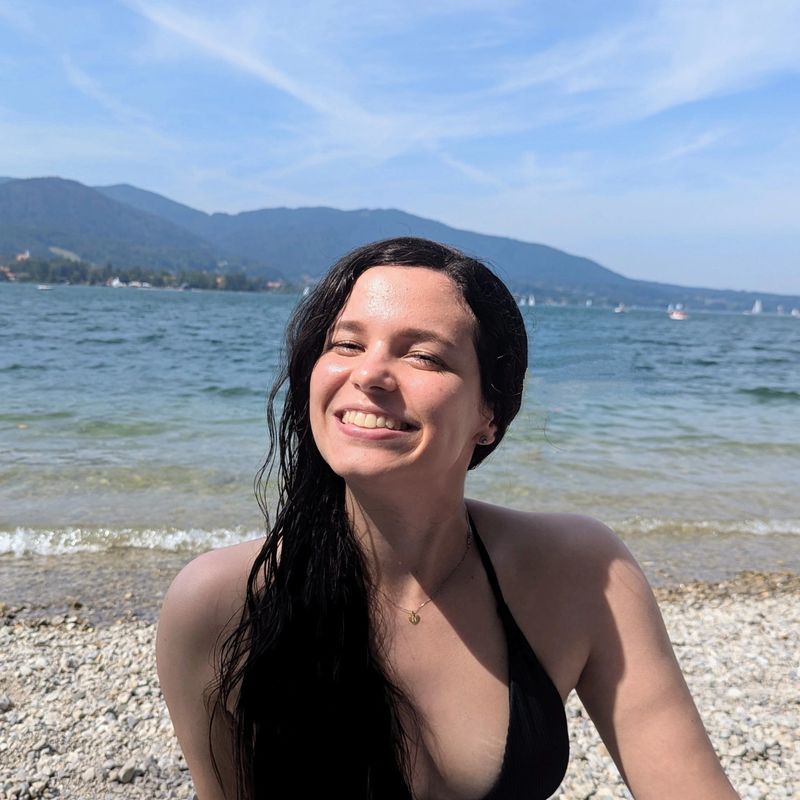 Helô  picture