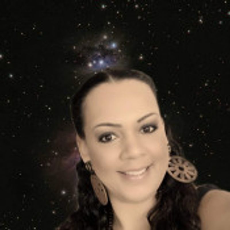 Islane Maiara Queiroz picture