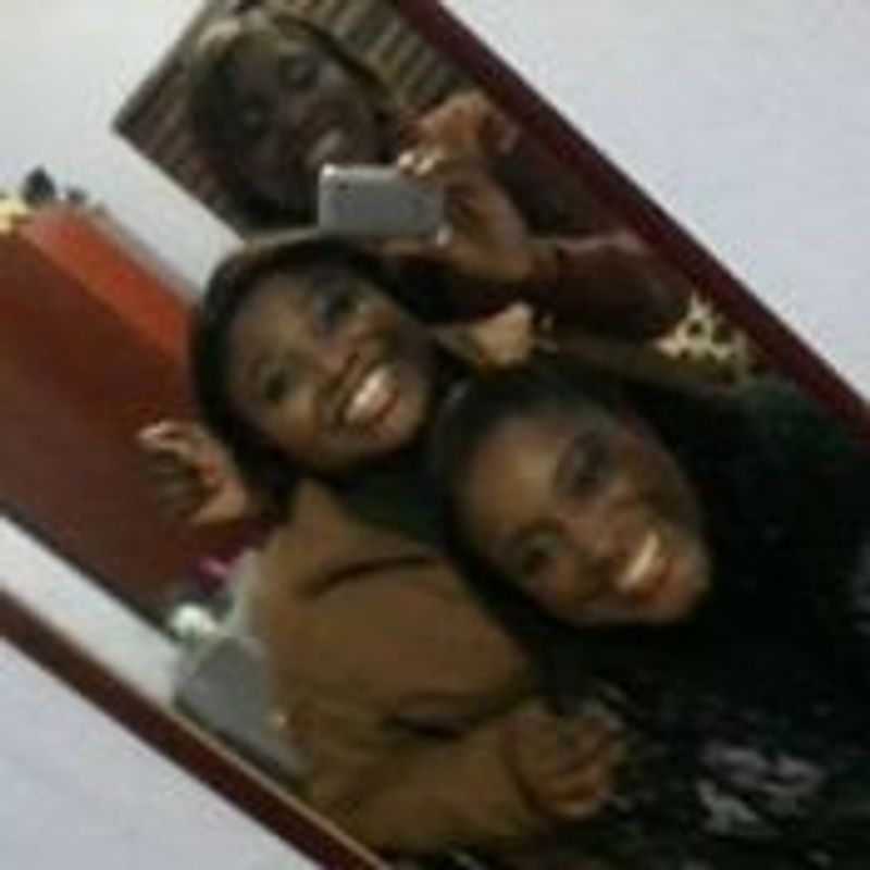 Josiane Dos Santos picture