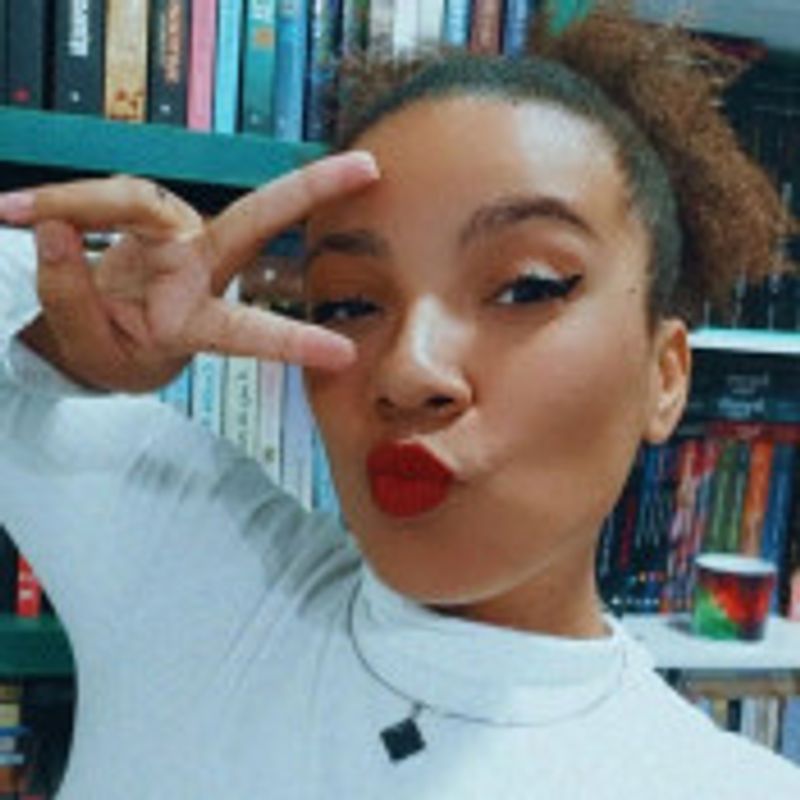 Camila Santos picture
