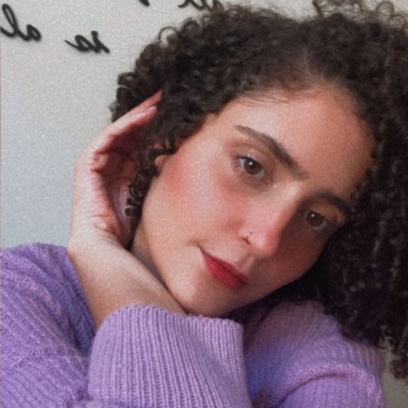 Lara Tavares picture