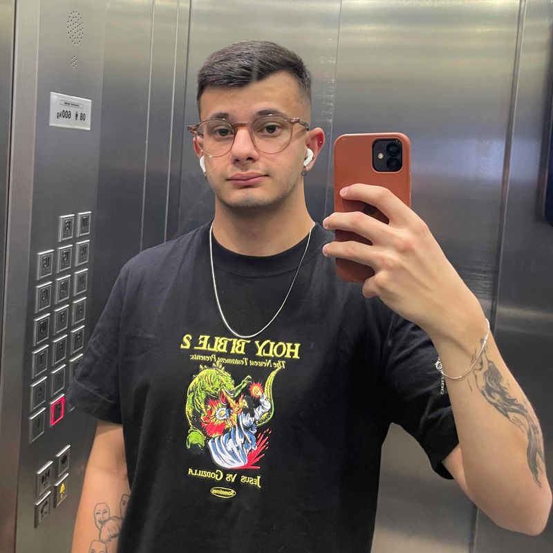 Vitor Pigatto picture