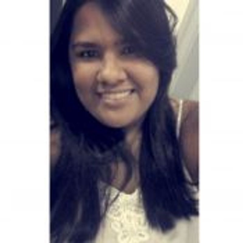 Luiza Araujo picture