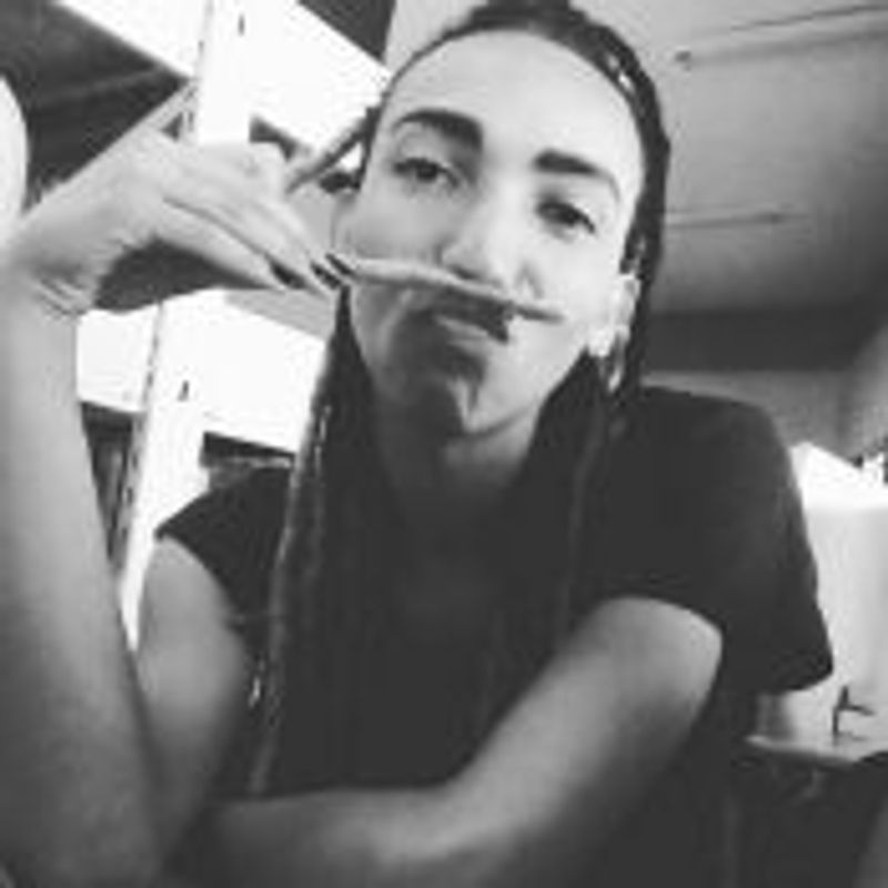 Ariel DorNeles picture