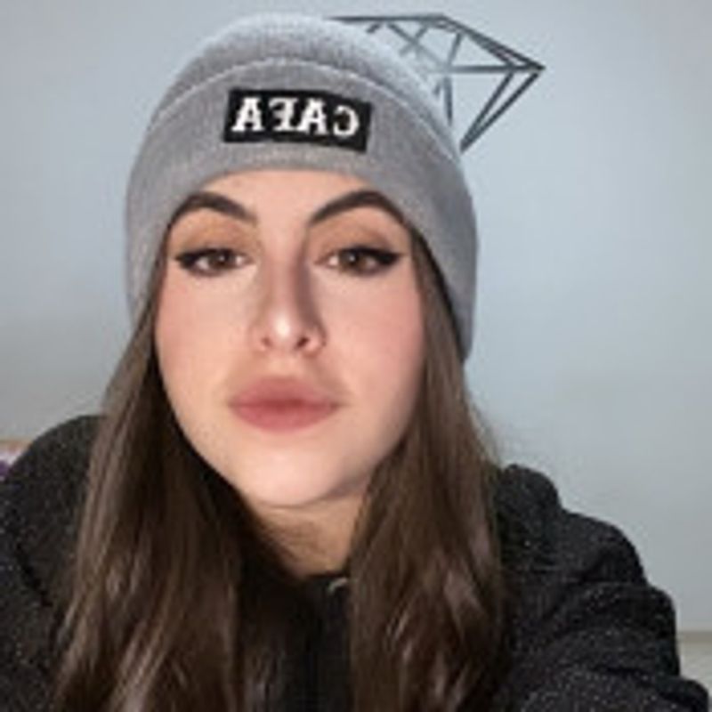 Amanda Lobato picture