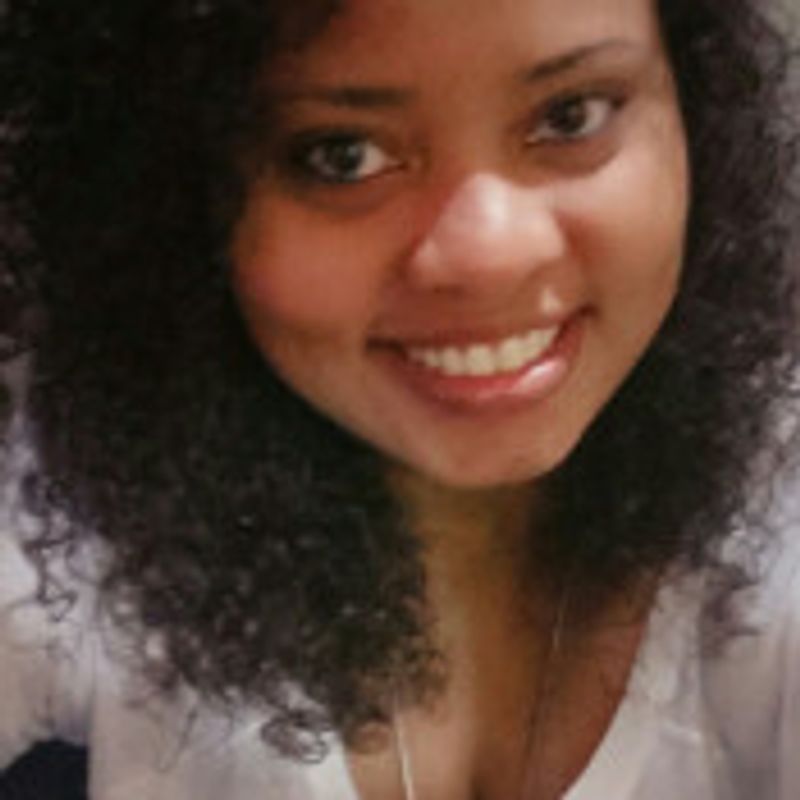 Luciana Pereira picture