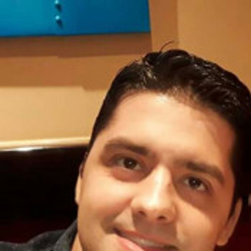 Stefan Tana picture