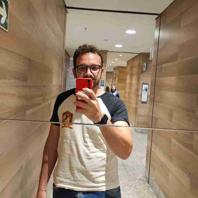 Adrian Daniel Piveta picture