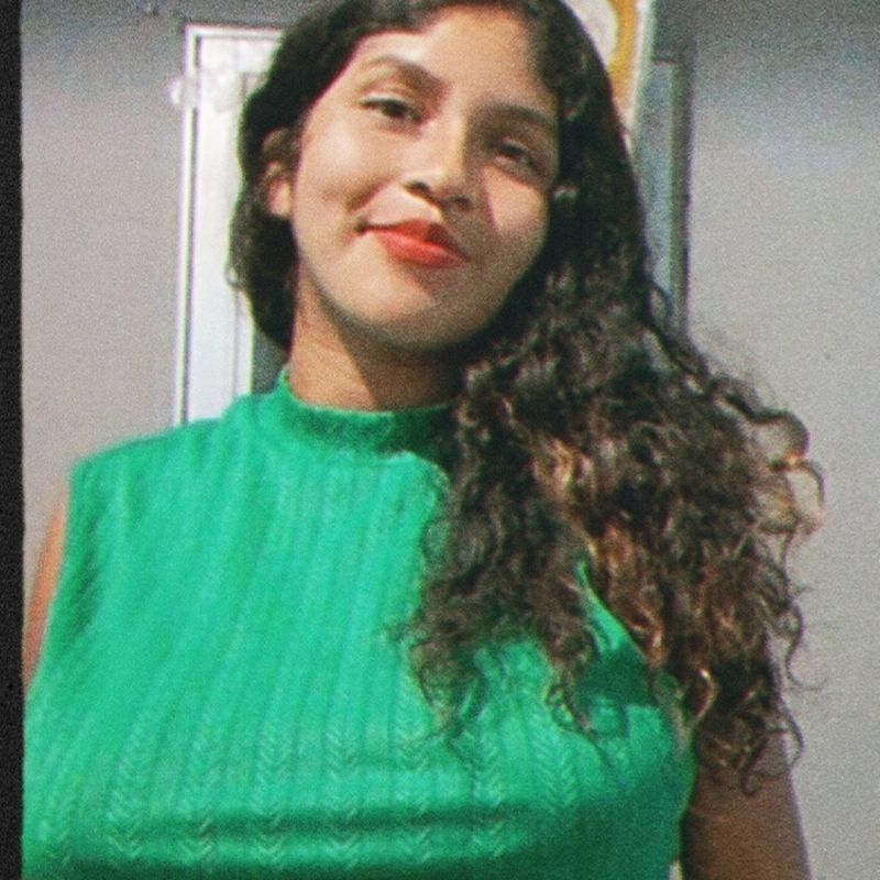 Larissa Santos picture
