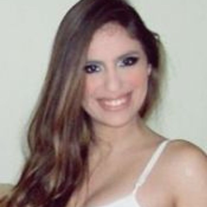 Thais Faria picture