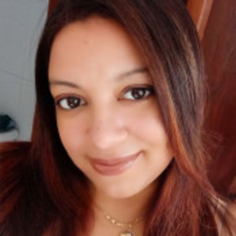 Carla Oliveira picture