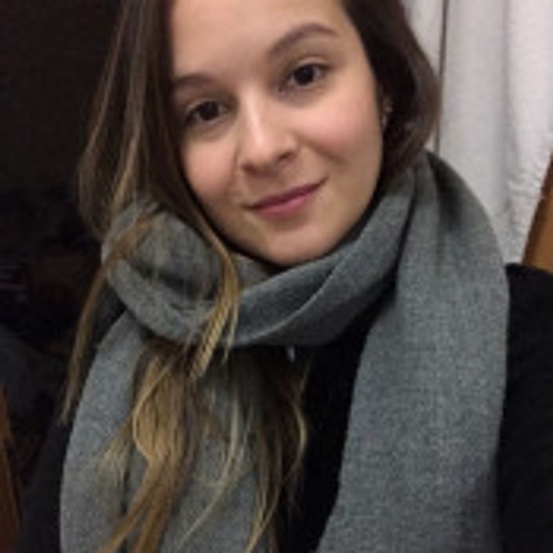 Livia Reis picture