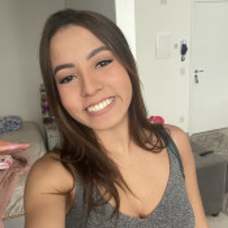 Isabella Oliveira picture