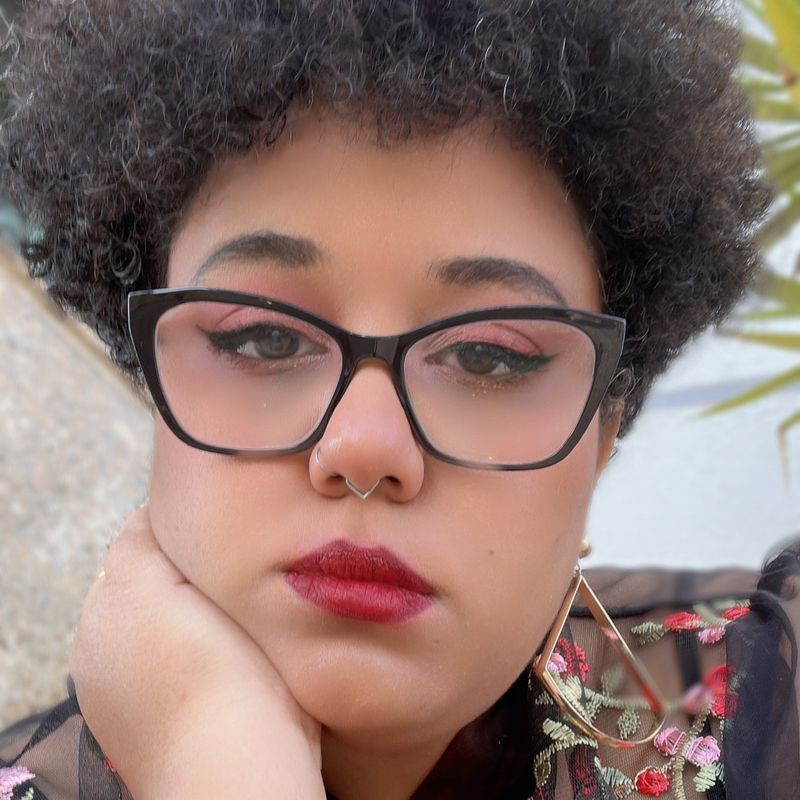 Renata Souza picture