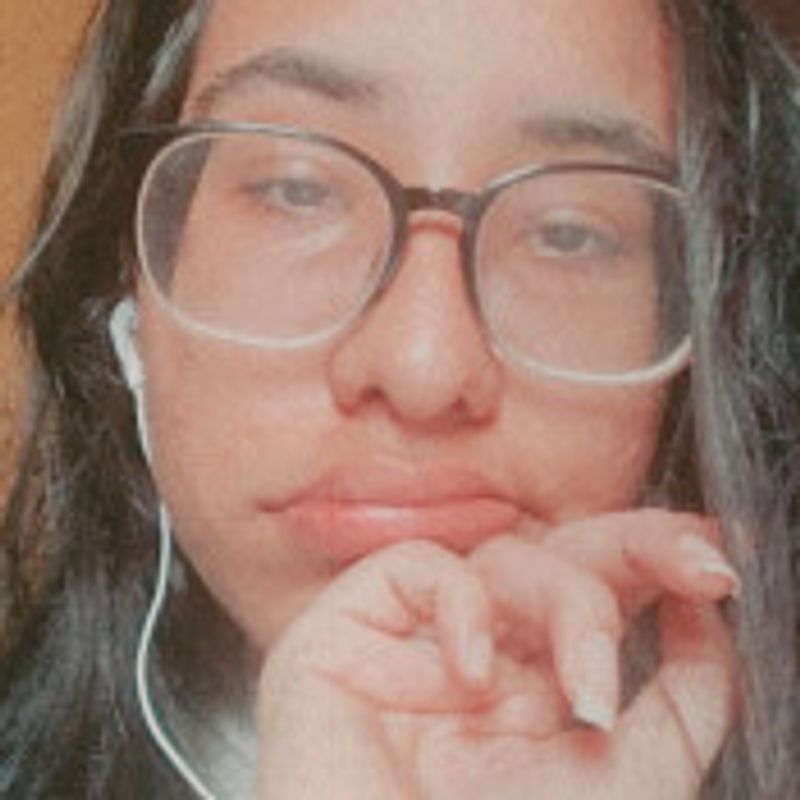 Mari Trindade picture