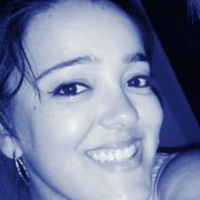 LIVIA MEDEIROS picture