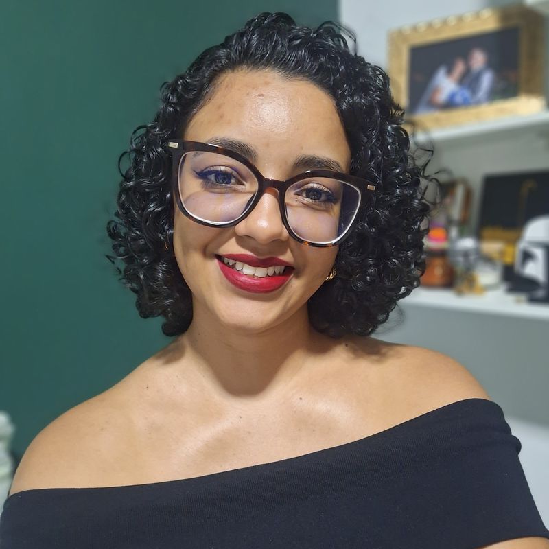 Erica Gomes picture