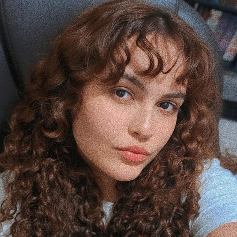 Elane Medeiros picture