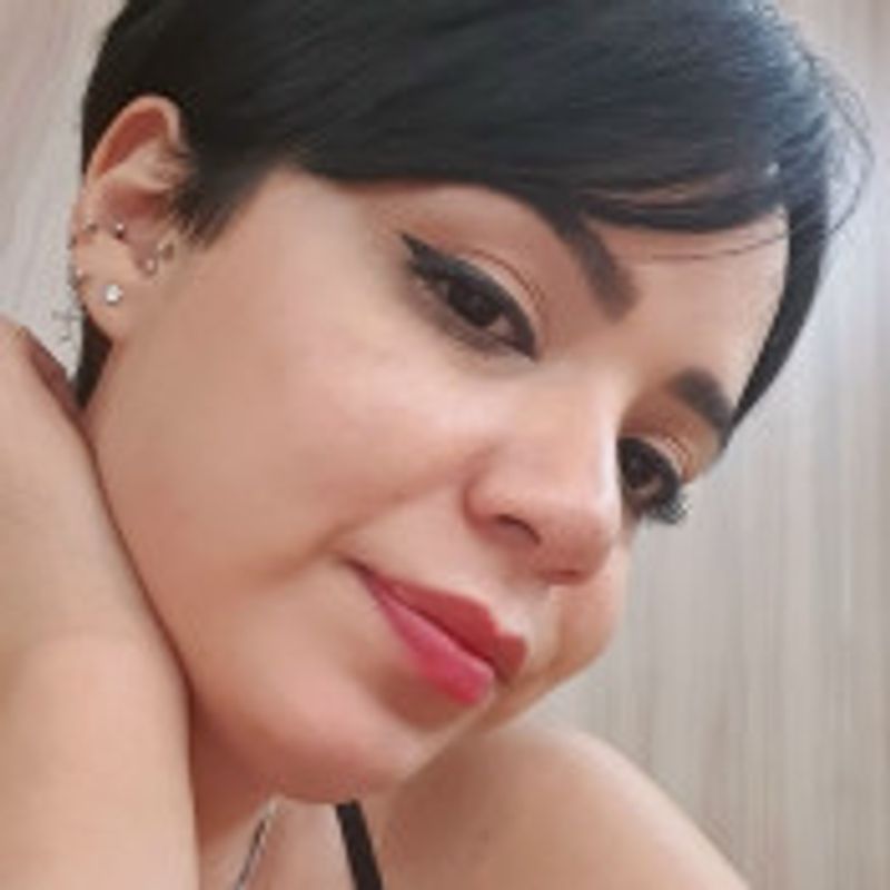 Erika Moura picture