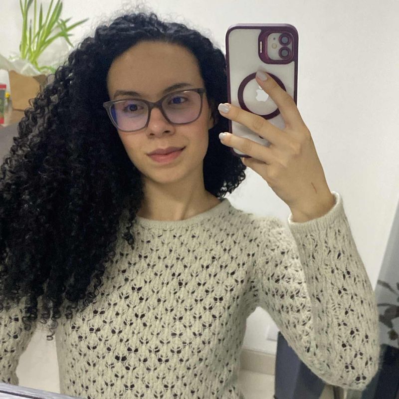 Isabella Fernanda picture