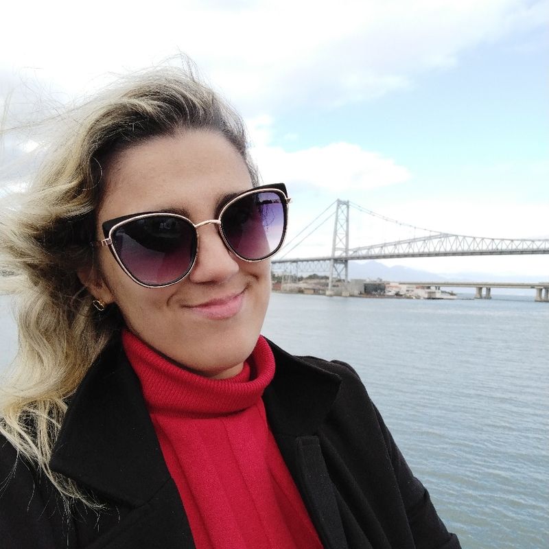 Camila Mondaini picture