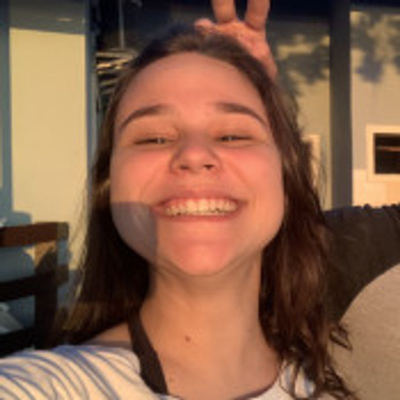 Luana Porto picture