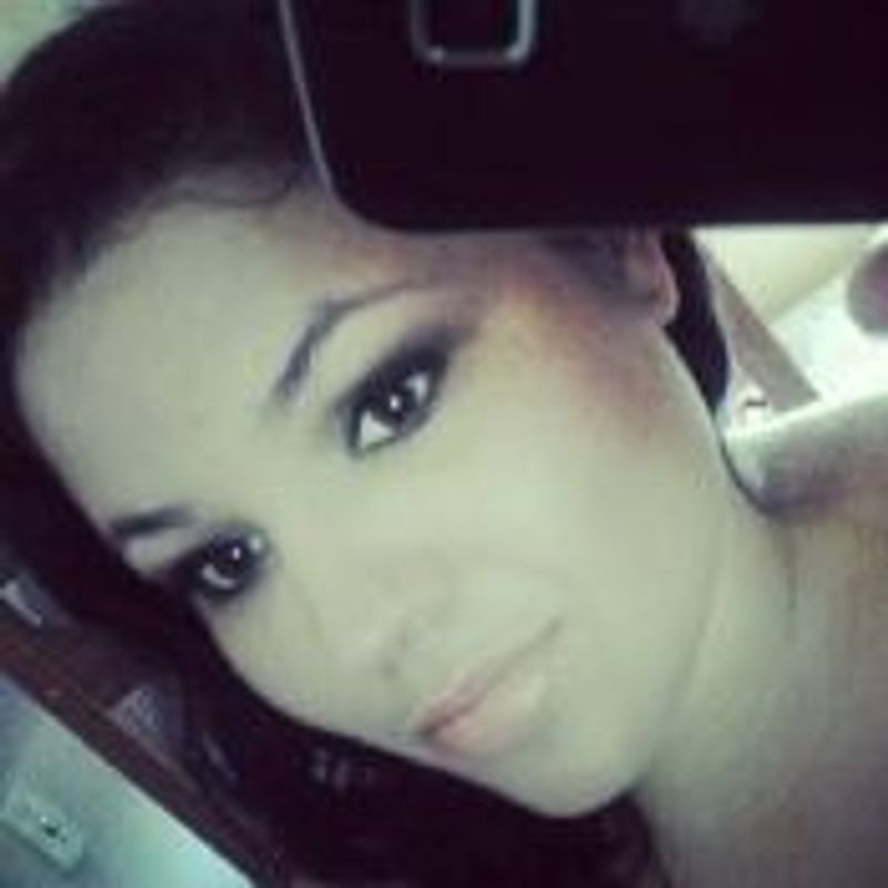Mirella de Oliveira picture