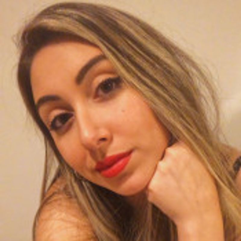 Caroline Pestana picture